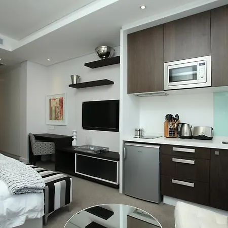 Luxury @ Sandton Skye Johannesburg Exterior photo